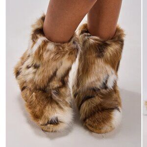 AZALEA WANG NADIANNA BROWN FUR FLAT BOOTIE - 9